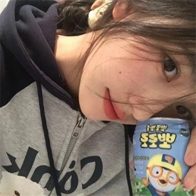 鹦鹉老妈海报
