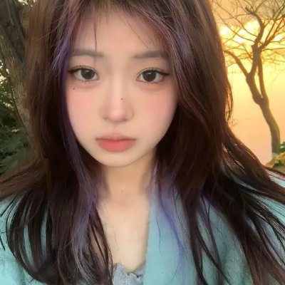 我们是共产主义省略号海报